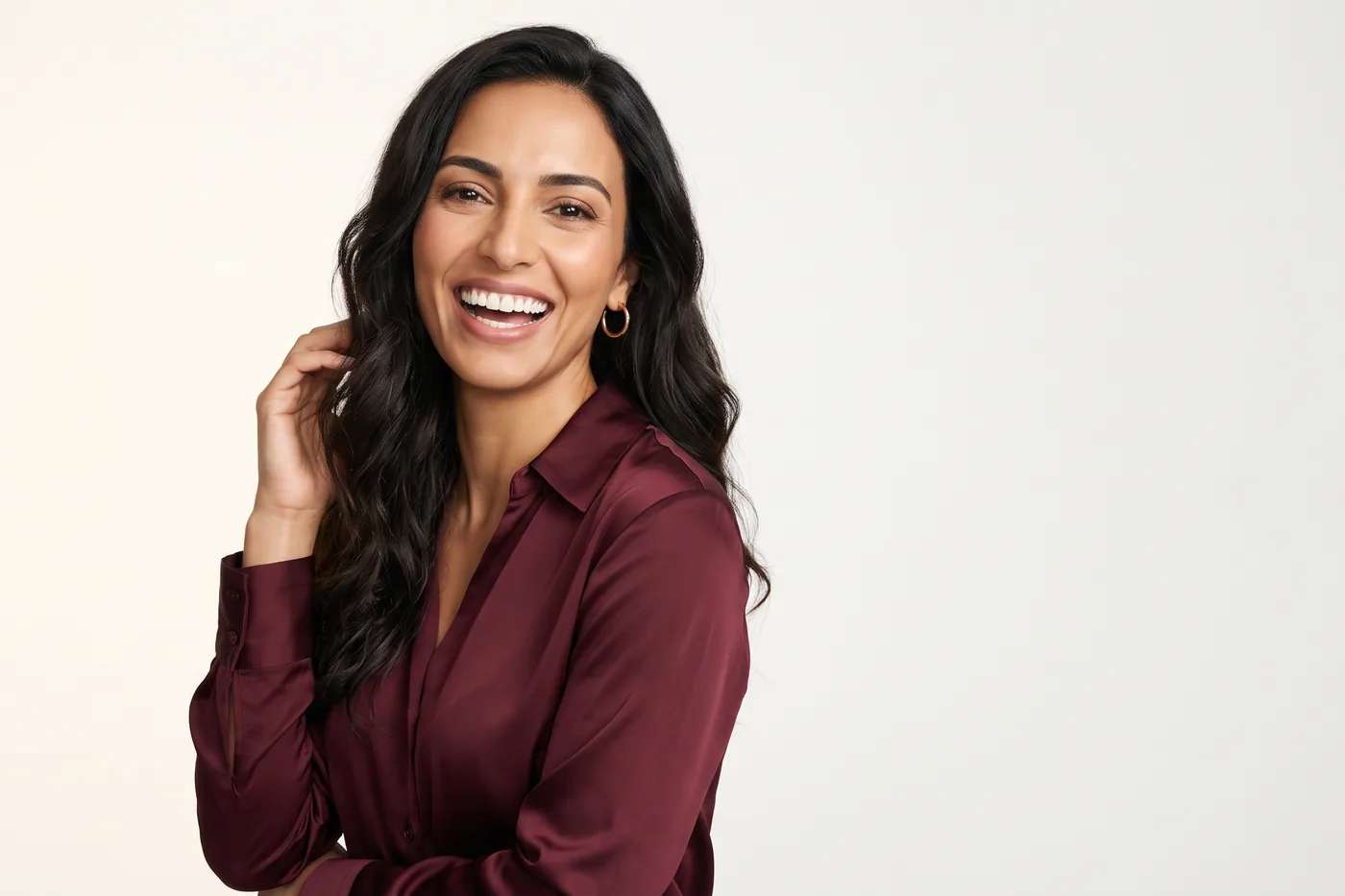 Femme au sourire éclatant Hollywood Smile réalisé à Agadir, Cabinet Ibn Sina